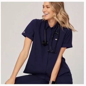 Figs navy Pilar Collared Scrub Top